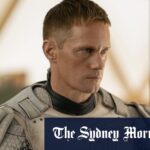 alexander-skarsgard-stars-in-satirical-sci-fi-series-murderbot-