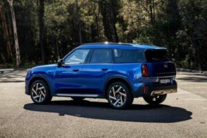 2025-mini-countryman-s-all4-review-a-practical-yet-playful-suv