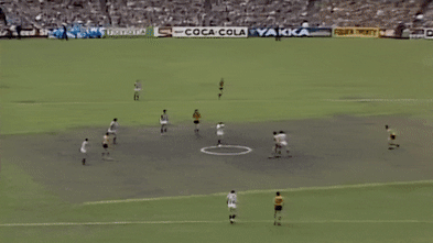 afl-faces-dilemma-reinstate-centre-bounce-or-eliminate-it