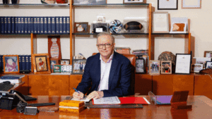 albanese-showcases-unique-leadership-style-through-desk-decor