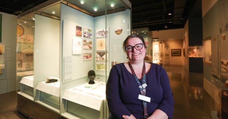 albury-library-museum-unveils-new-exhibit-with-550-artifacts