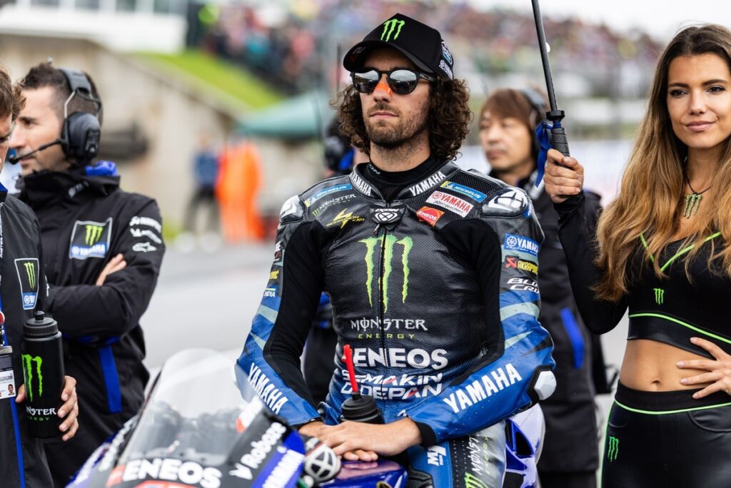 alex-rins-faces-pressure-ahead-of-yamaha-s-v4-engine-launch