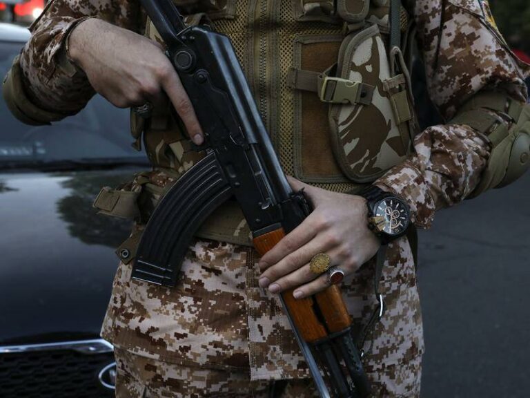 armed-attack-at-iranian-courthouse-leaves-nine-dead