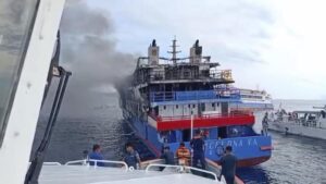 at-least-5-dead-as-indonesian-ferry-km-barcelona-5-catches-fire