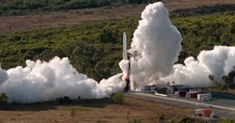 australian-rocket-launches-with-vegemite-crashes-shortly-after
