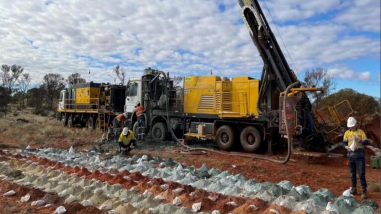 bmg-resources-expands-gold-discovery-at-abercromby-project