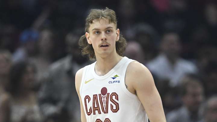 cavaliers-re-sign-promising-forward-luke-travers-on-two-way-deal