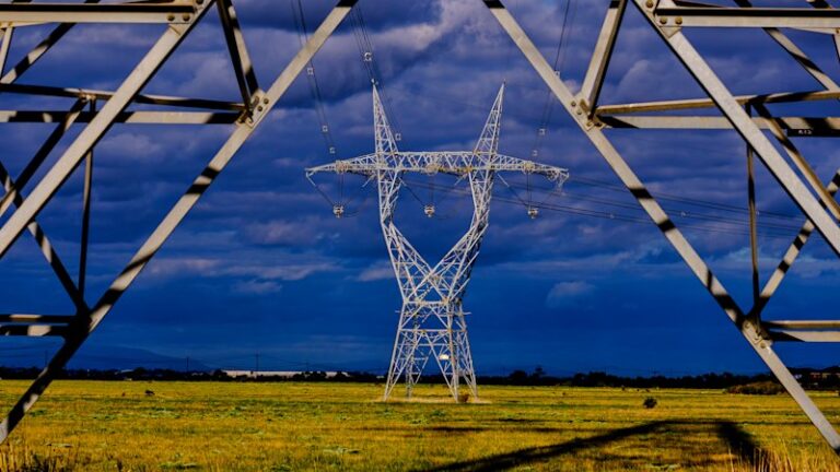 clean-energy-revolution-power-companies-adapt-to-shift