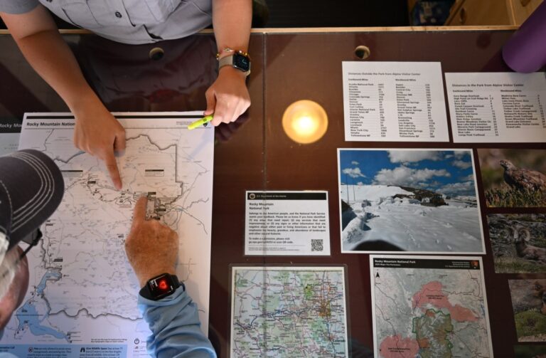 controversial-signs-at-national-parks-spark-debate-over-historical-narratives