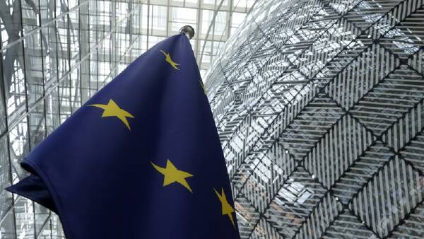 eu-and-us-near-trade-deal-with-15-tariff-on-imports