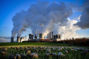 garnaut-advocates-carbon-pricing-to-address-renewable-funding-gap