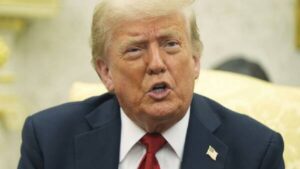 kremlin-responds-coldly-to-trump-s-ukraine-weapons-and-trade-threats