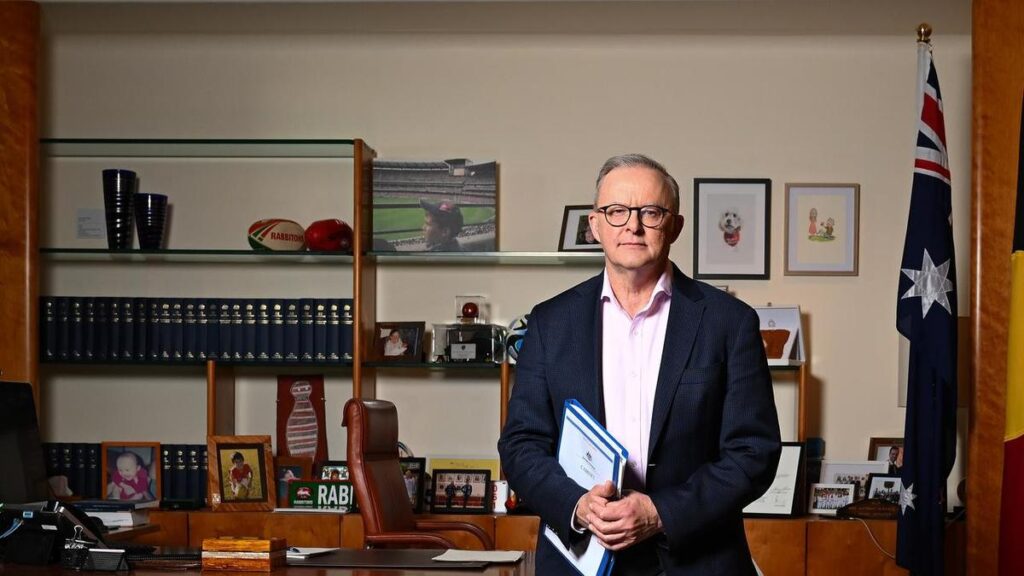 labor-surges-in-newspoll-as-coalition-support-plummets
