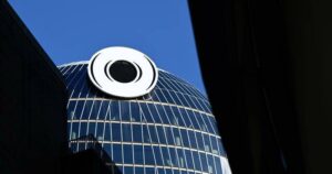 macquarie-bank-faces-shareholder-backlash-over-executive-pay
