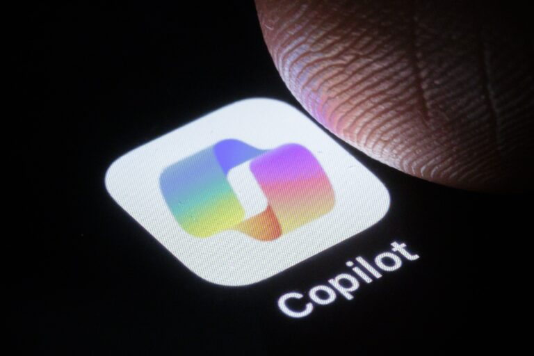 microsoft-exec-suggests-ai-tools-to-aid-laid-off-employees-amid-tech-turmoil