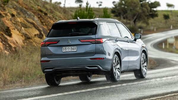 mitsubishi-outlander-s-new-chassis-tune-set-for-global-release