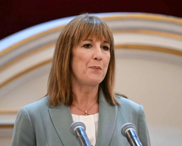 rachel-reeves-faces-strong-opposition-over-banking-reforms