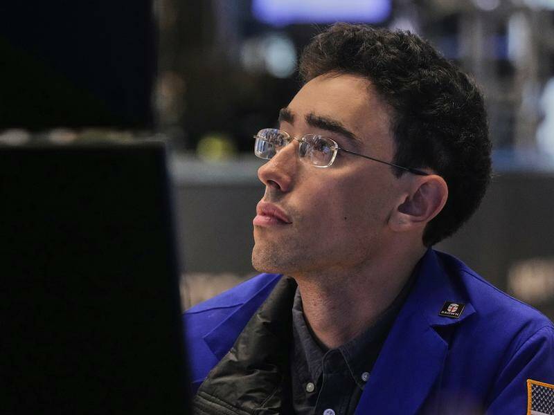 s-p-500-and-nasdaq-reach-record-highs-ahead-of-earnings-reports