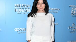 sarah-michelle-gellar-remembers-shannen-doherty-on-death-anniversary