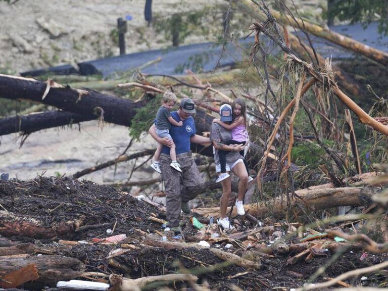 texas-floods-claim-32-lives-including-14-children-amid-rescue-efforts