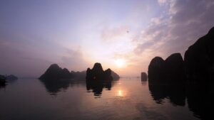 three-dead-as-tourist-boat-capsizes-in-halong-bay-amid-storm