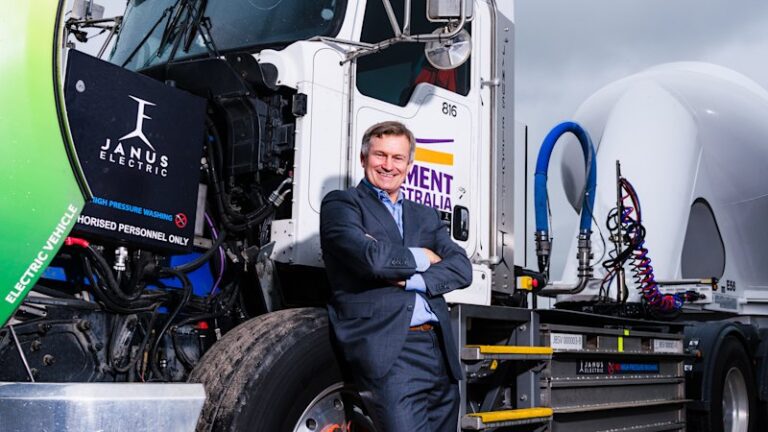 trucking-industry-faces-emissions-challenge-as-technology-evolves