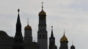 trump-expands-arms-aid-to-ukraine-dashes-peace-hopes-russia-reacts