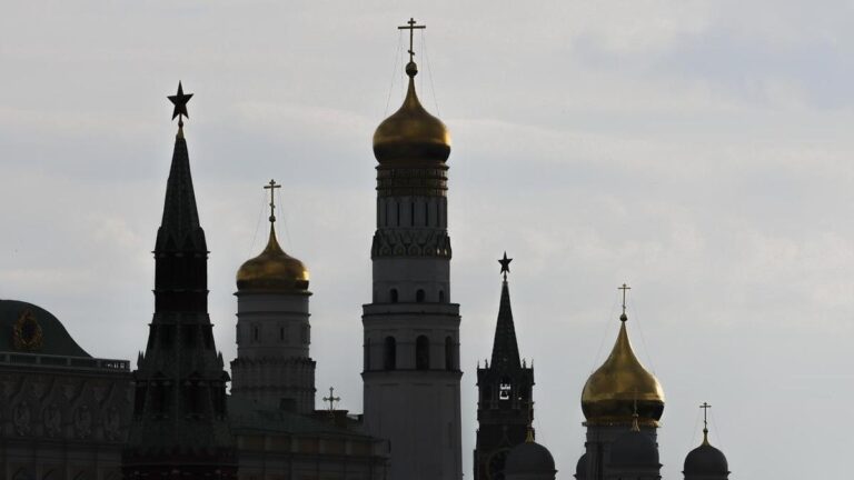 trump-expands-arms-aid-to-ukraine-dashes-peace-hopes-russia-reacts