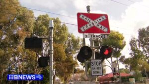 urgent-train-driver-saves-lives-after-man-strays-onto-tracks