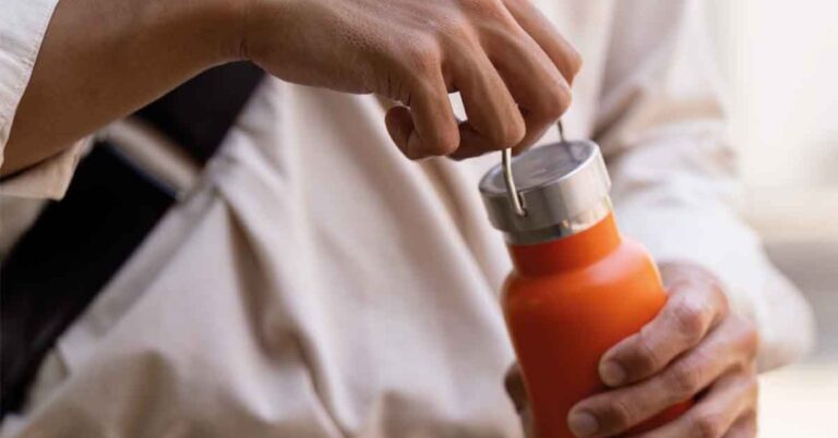 urgent-travel-alert-stay-hydrated-to-avoid-vacation-illness