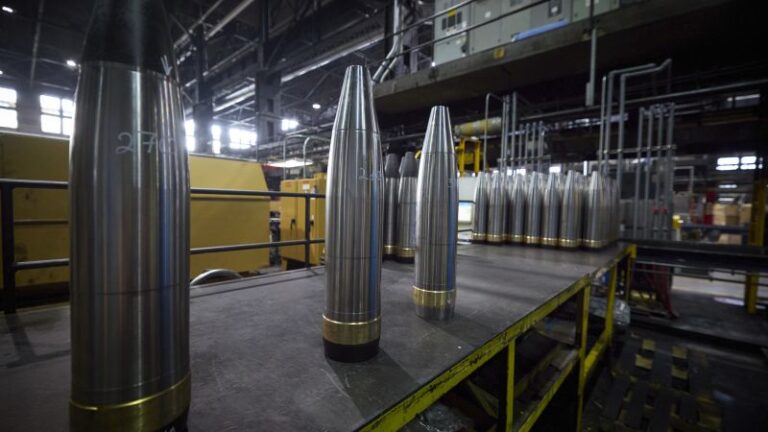us-halts-some-munitions-shipments-to-ukraine-amid-defense-review
