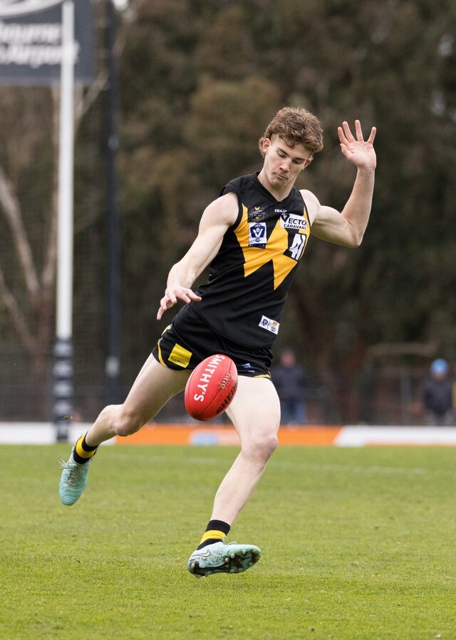 werribee-s-finals-hopes-dashed-after-defeat-to-richmond