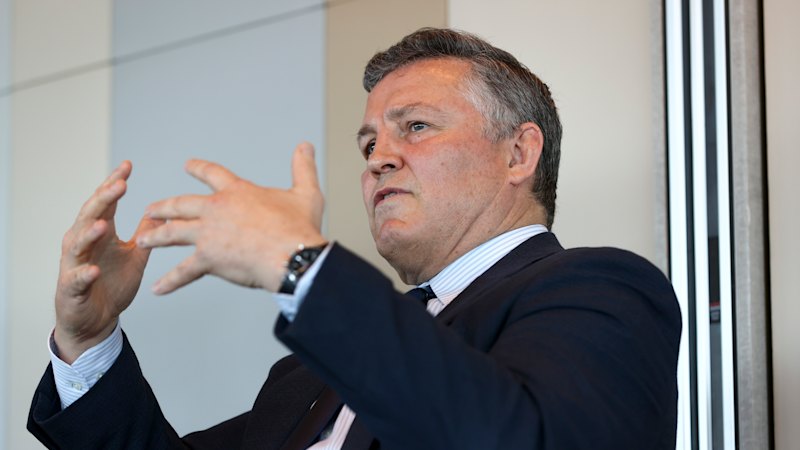 westpac-s-ceo-advocates-for-rate-cuts-following-inflation-drop