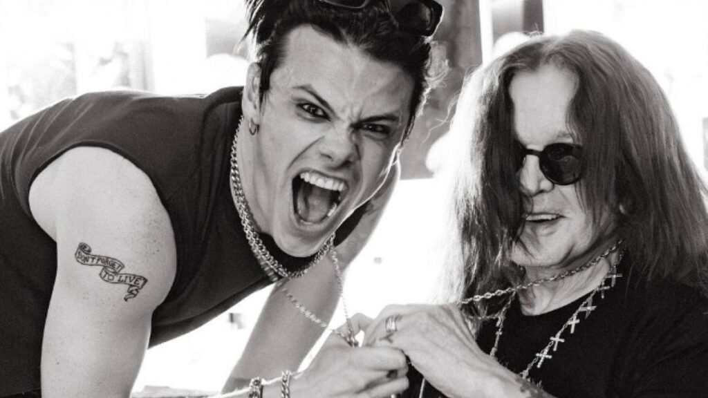 yungblud-gifts-custom-cross-to-ozzy-osbourne-at-farewell-concert