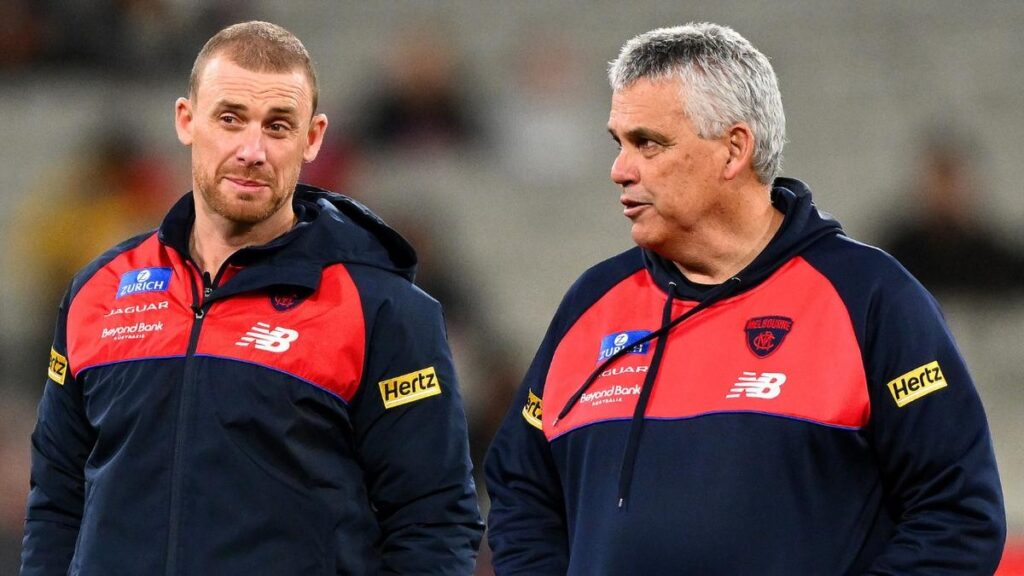 alastair-clarkson-champions-mark-williams-after-melbourne-departure