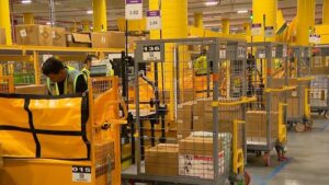 amazon-launches-new-fulfillment-centers-in-melbourne-boosts-jobs