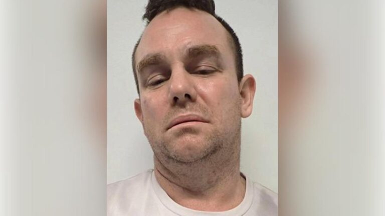 authorities-urgently-search-for-escaped-man-in-perth-cbd