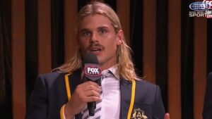 bailey-smith-s-brave-revelation-earns-standing-ovation-at-afl-awards