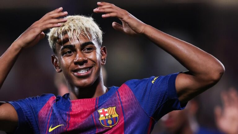 barcelona-targets-vlahovic-as-lewandowski-successor-amid-transfer-buzz