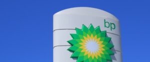 bp-surpasses-q2-profit-forecast-as-ceo-commits-to-investor-gains
