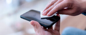 clean-your-phone-avoid-germs-and-protect-your-device