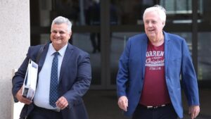 clive-palmer-alleges-30-million-fraud-funds-frozen-in-court