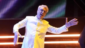 david-byrne-dismisses-talking-heads-reunion-possibilities
