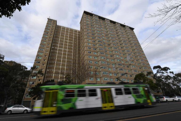 engineer-slams-melbourne-s-plan-to-demolish-public-housing-towers