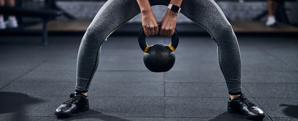 experts-warn-against-risks-of-popular-kettlebell-challenge