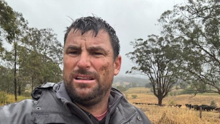 farmers-demand-urgent-funding-as-nsw-flood-relief-delays-continue