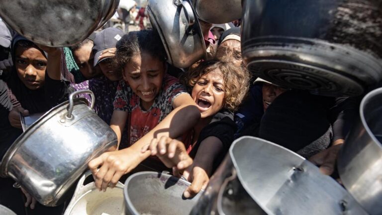 israel-halts-humanitarian-aid-amid-escalating-gaza-offensive