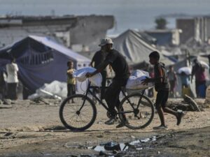 israeli-strikes-claim-33-lives-amid-ongoing-humanitarian-crisis-in-gaza