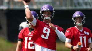j-j-mccarthy-faces-challenges-as-vikings-training-camp-progresses
