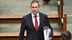 jim-chalmers-prioritizes-environmental-approvals-over-tax-reform
